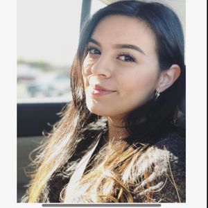 Meet your Posher, Gaby
